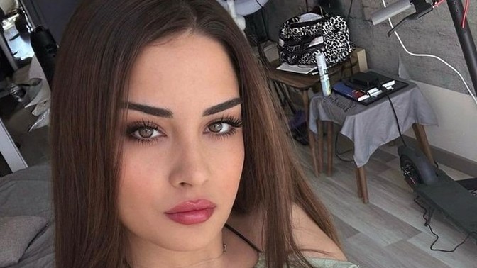 Güzel kızlar her daim sevilir mi?