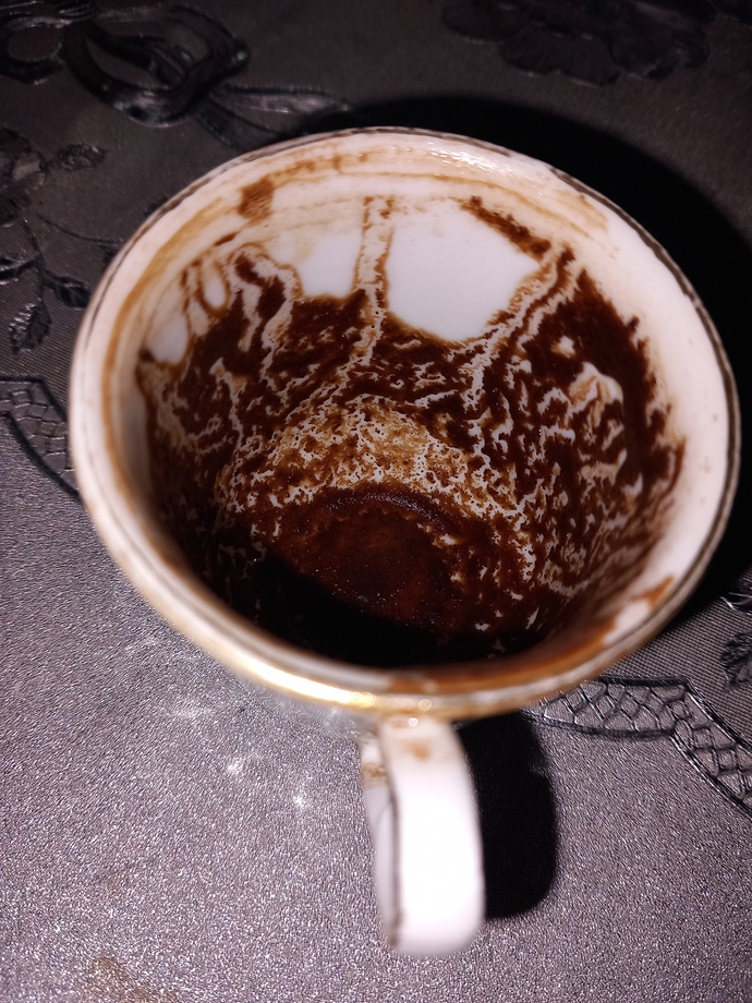 Arkadaslar falima bakar misiniz lutfen?