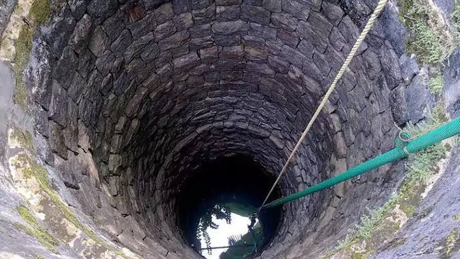 Sizin, mahkumu olduğunuz mağara, kuyu, göl var mıydı?