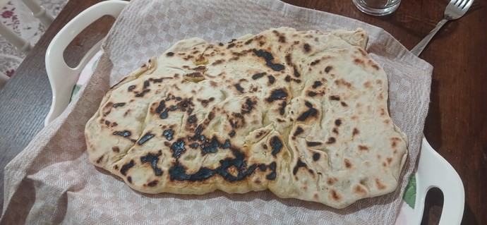 Büyük hamur yapıp ıcıne patates koydum 😂😋?
