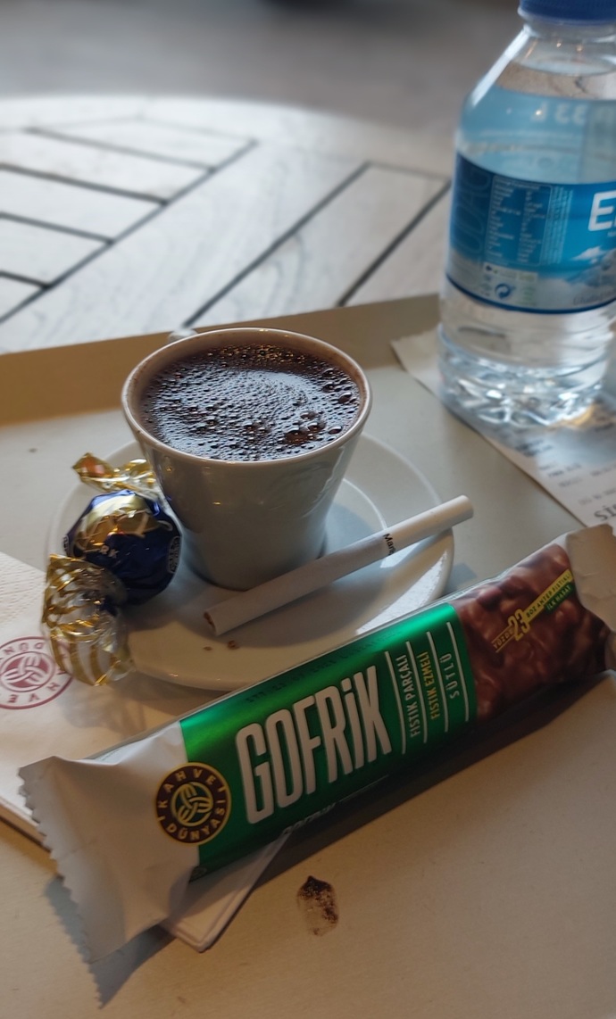 Kahvenizin yanında ne yersiniz?