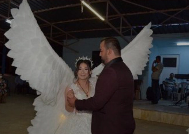 Kısa mini gelinlikler güzel mi?