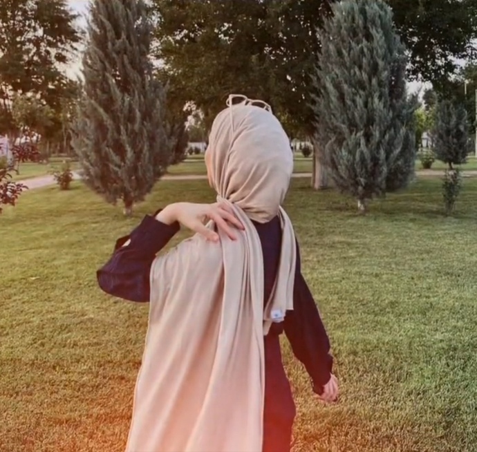 Şala bakınca ne kadar kısa olduğumu anımsadım.🤣🤣