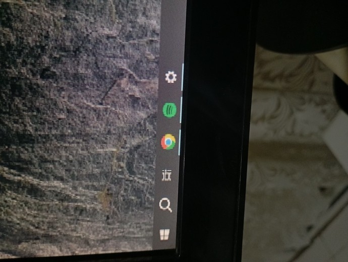 Monitörün görüntüsü neden böyle piksel piksel?