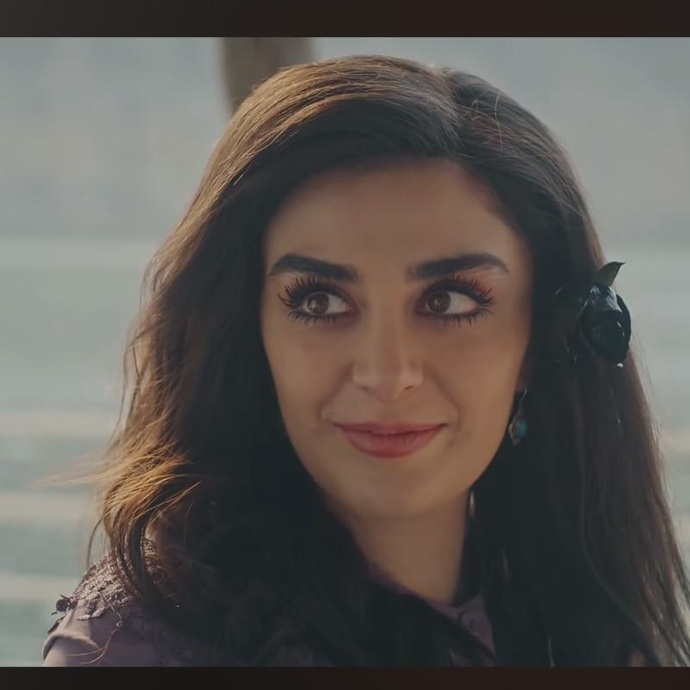 Bu iki kadından hangisi daha güzel?