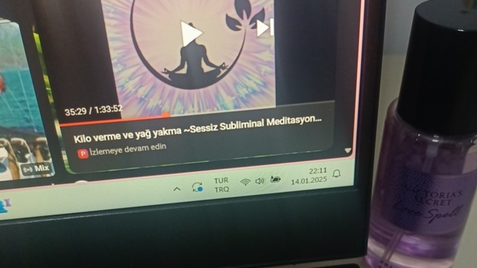 Sizce çok komik bir şey mi yapıyorum?
