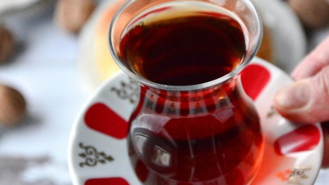 Her gün çay içmenin yaşlanmayı geciktirdiği kanıtlandı. (China Sichuan University). Siz günde kaç bardak çay içiyorsunuz?