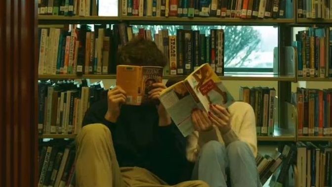Kitap okumayan biriyle evlenir misiniz?