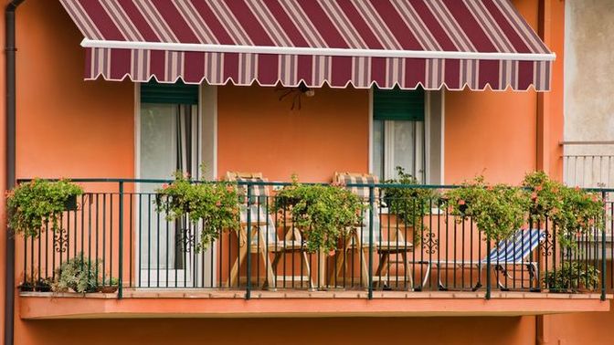 Balkon süpürmek için en pratik yöntem sence nedir?