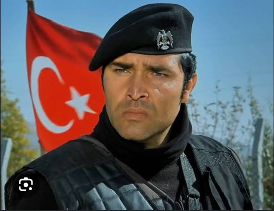 Şefkat Tepe dizisinde en çok sevdiğiniz karakter kimler?