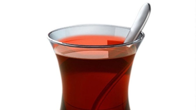 Çay neden bu kadar çok seviliyor? Esprisi nedir? Size nasıl bir etkisi var anlatır mısınız hele?
