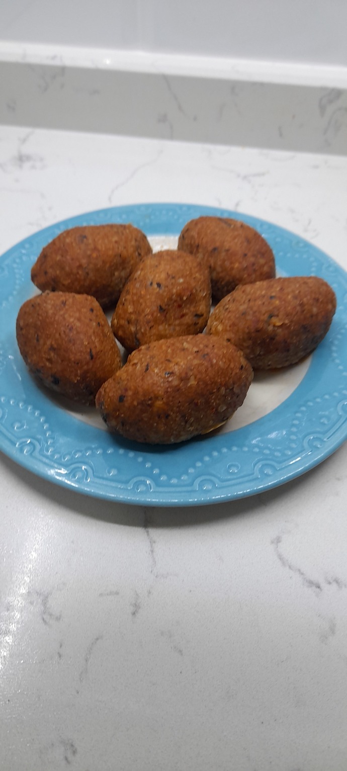 İçli köfte denedik bakalim🍽