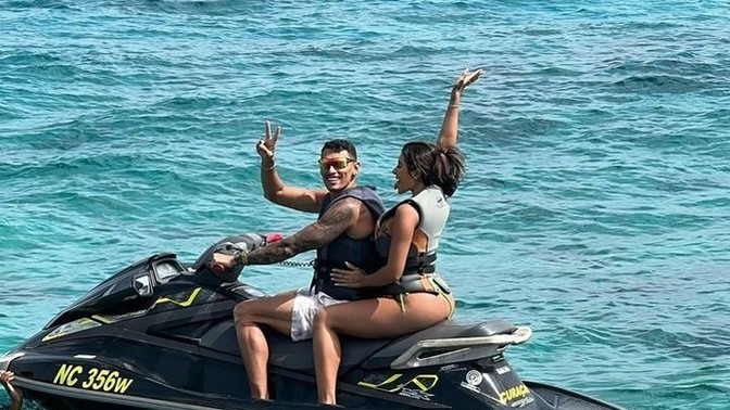 Sevgilin karşı cins arkadaşıyla "jetski" ye binebilir mi🙄?