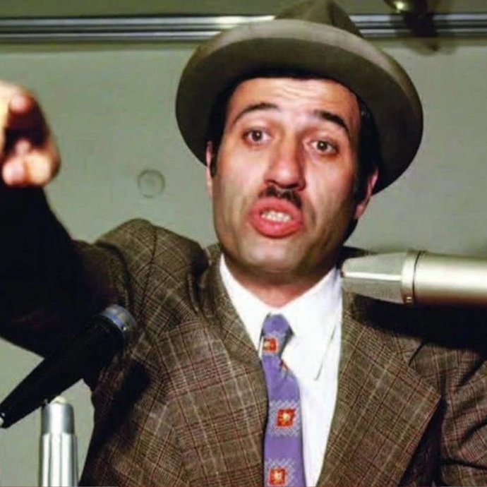 “Zübük” filmi yeniden çekiliyor! Filmde Kemal Sunalın oğlu Ali Sunal yer alacak ne düşünüyorsunuz?