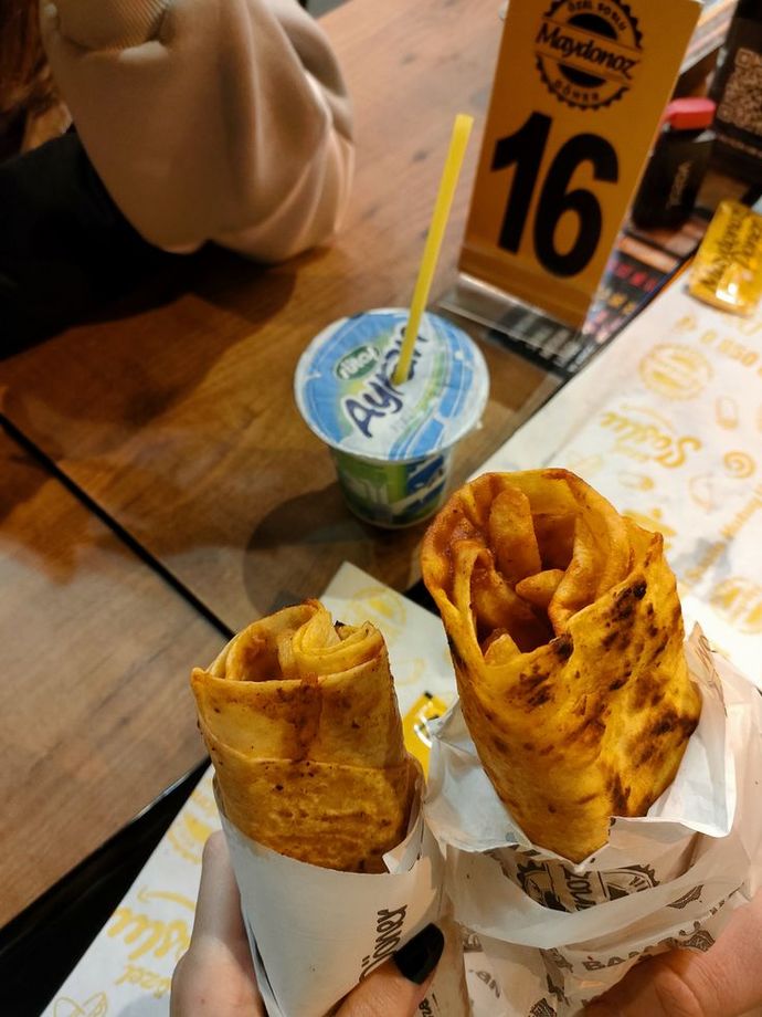 Dönermi , Çiğköftemi?