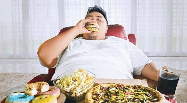 Cok yemek yiyen erkek cok seksi degil mi?