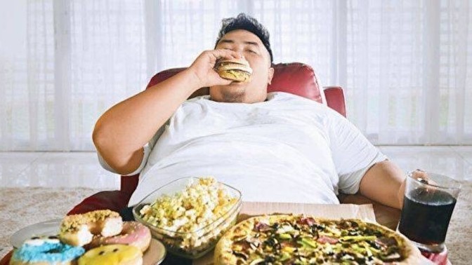 Cok yemek yiyen erkek cok seksi degil mi?
