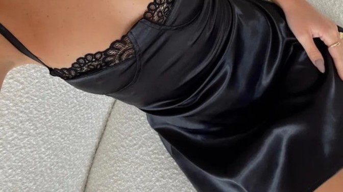 Uyurken gecelik mi giyersiniz yoksa pijama mı?
