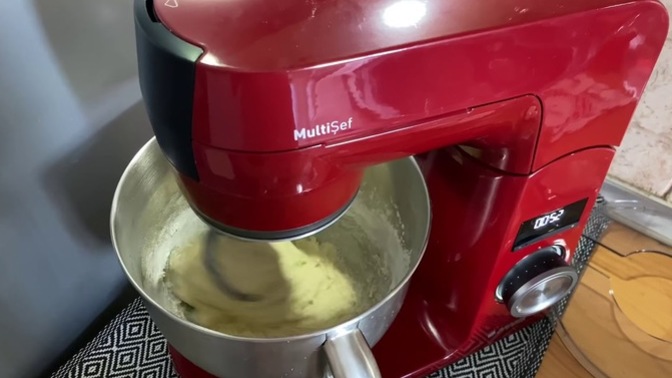 Çeyiz alışverişinde mutfak robotu gibi çok fonksiyonlu ürünler mi tercih edersin, yoksa tek işlevli aletler mi?