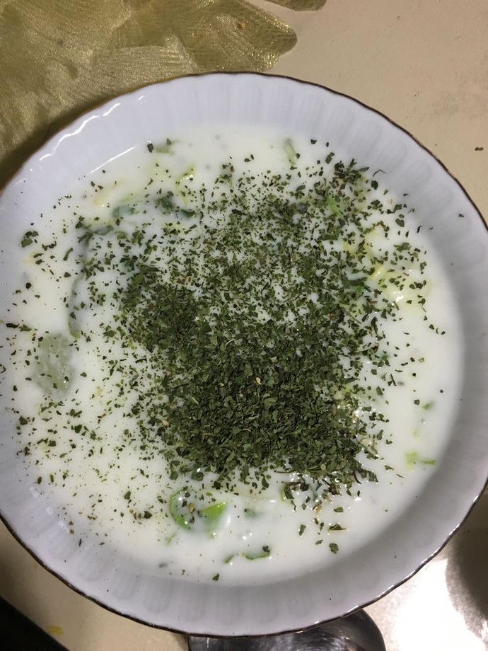 Naneli cacık sever misiniz?