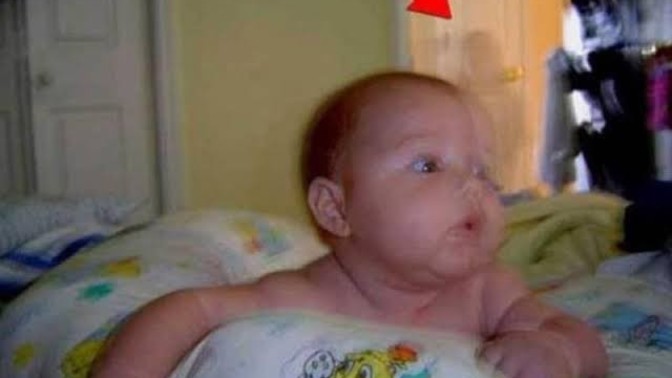 Fotoğraflarınız da ölen kişilerin hayaletleri çıksaydı ne yapardınız?