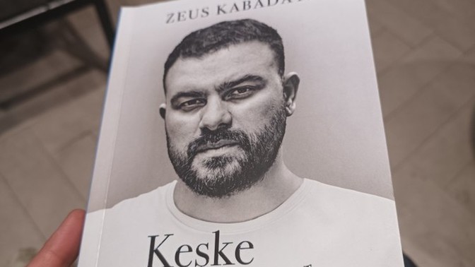Neden dile getiremediğimiz şeyleri okumak isteriz?