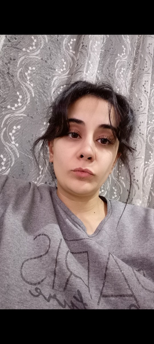 Hangi saç şekli daha çok yakışmış?