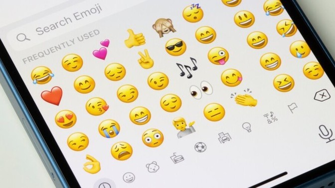 Mesajlaşırken emoji kullanmayı sever misiniz?
