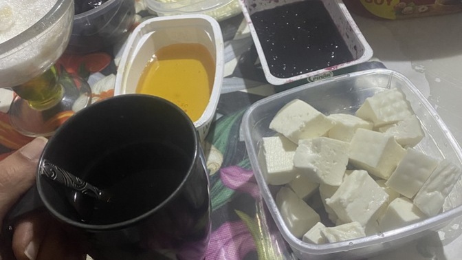 Akşam yemeğinde kahvaltı yapar mısınız?