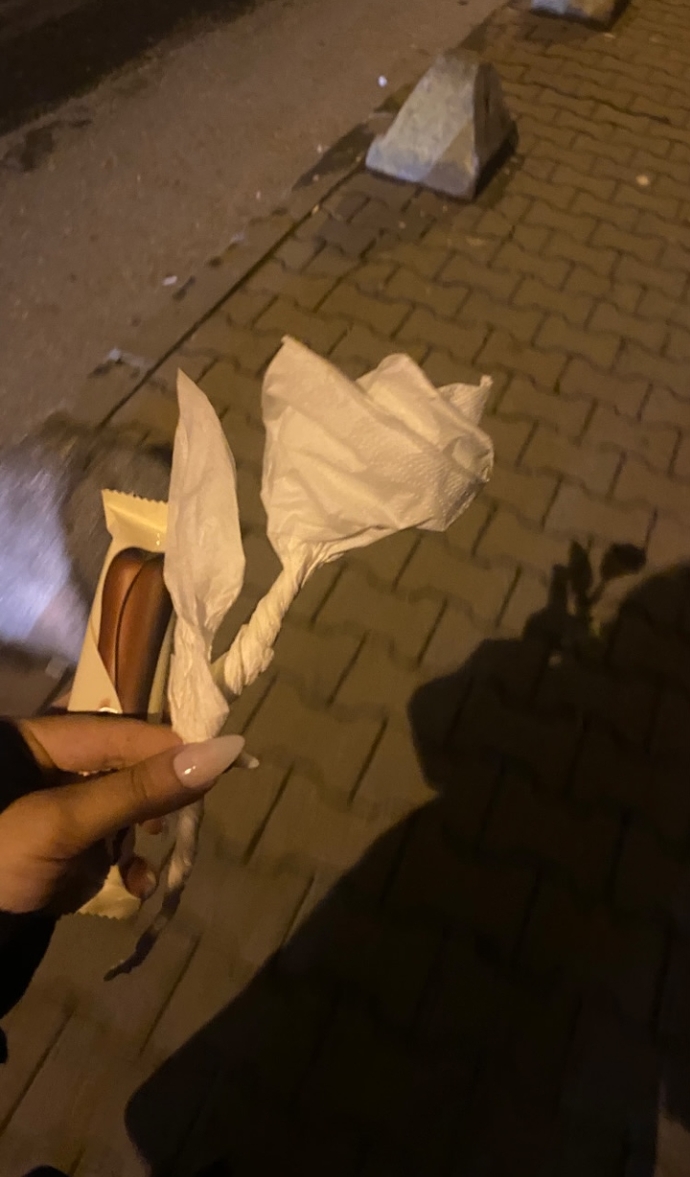 İlk bulusma icin erkekler gül almalı mı?