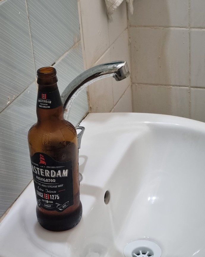 Tuvalete bira içiyorum peki neden?