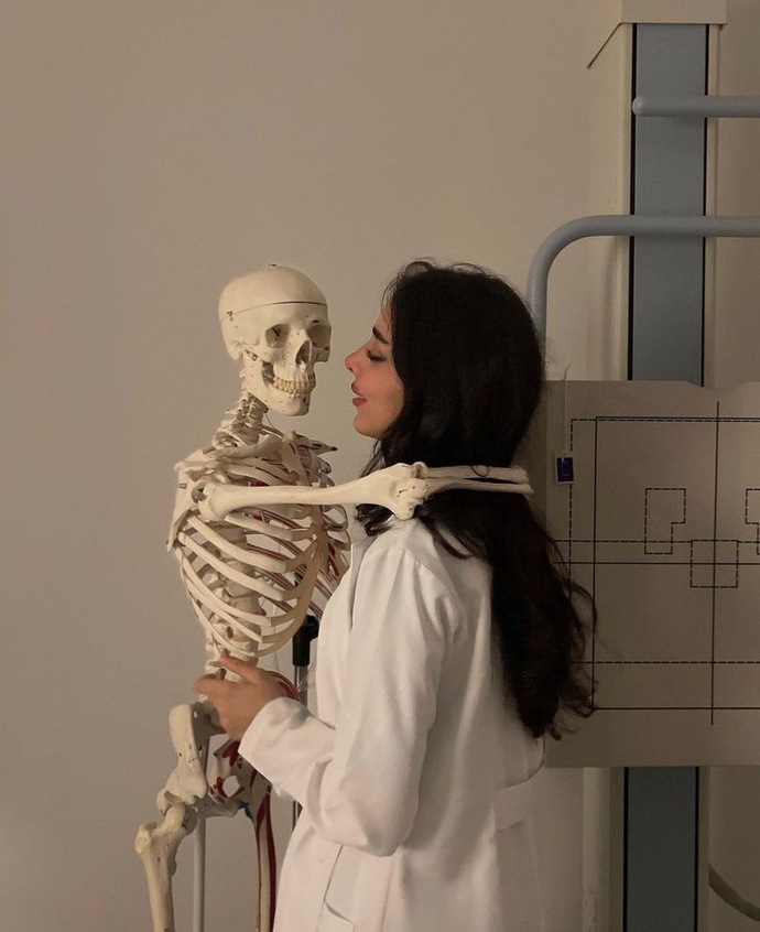 Aşk biterse dost kalmak mümkün mü?