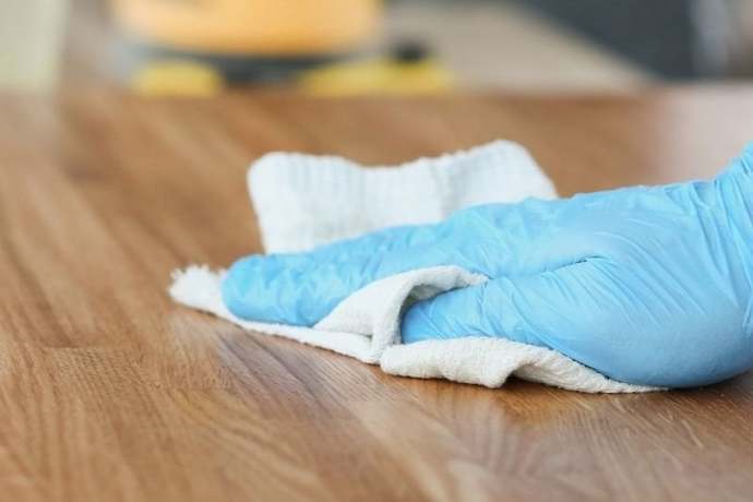 Ahşap yüzeyleri temizlemek için özel bir yöntemin var mı?