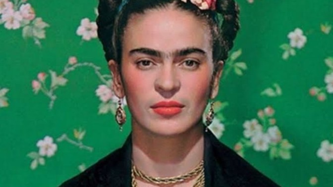 Frida Kahlo makyaj sanatçısı olabilir mi?