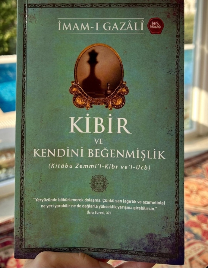 Bi insanın kibirli olduğuna dair en belirgin davranışı nedir?