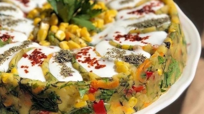 Yoğurtlu patates salatası mı, Sade patates salatası mı?
