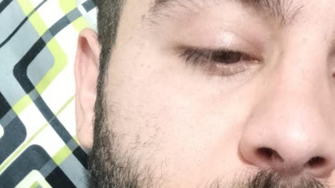Galerinizde saçma fotoğraflar var mı?