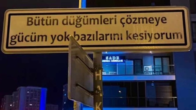 Sizi sevmeyen istemeyen birisine dön diye ısrar eder misiniz?