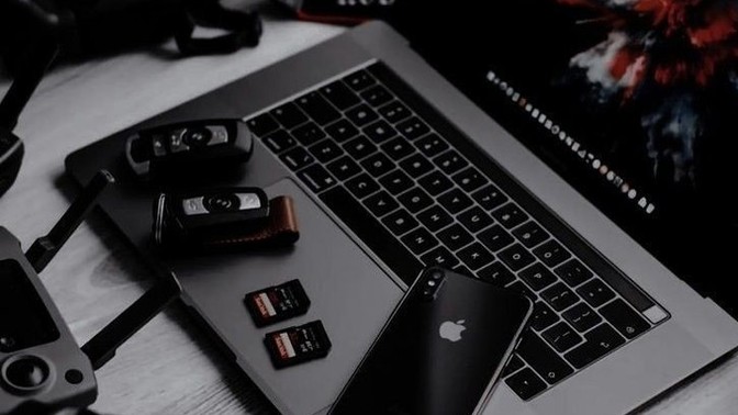 En iyi karne hediyesi akıllı telefon mu yoksa oyun bilgisayarı mı olur siz veya çocuğunuz için?
