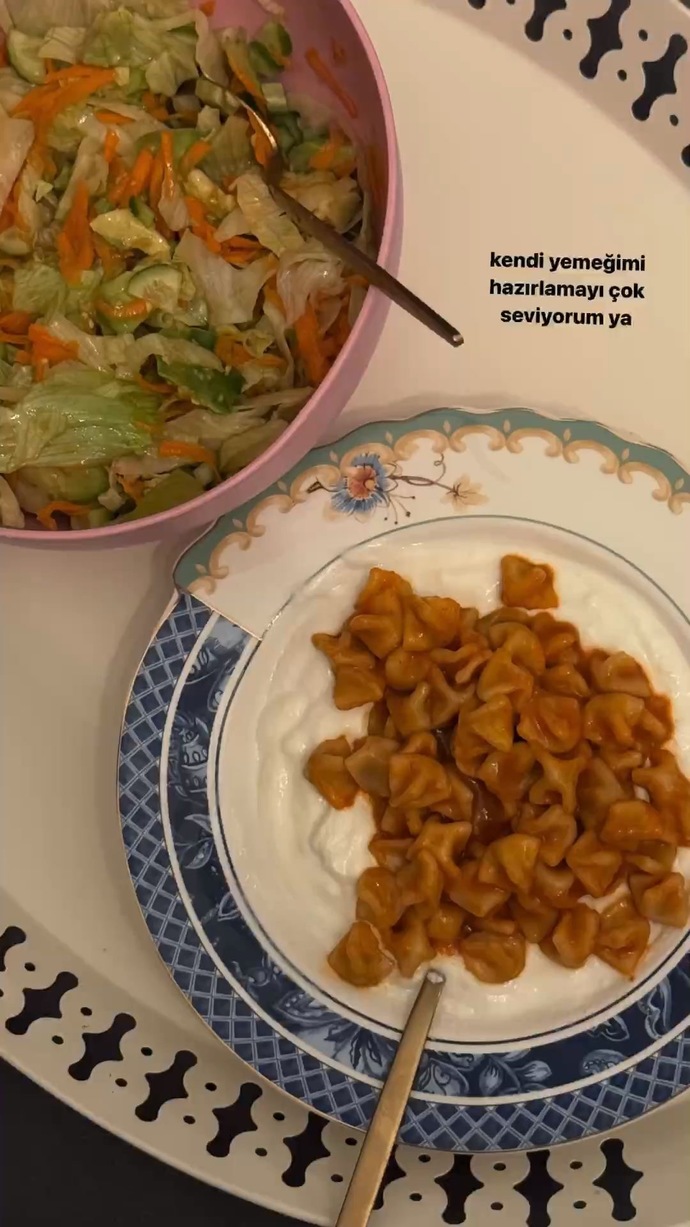 Mantı yoğurtlu mu yenir yoğurtsuz mu?