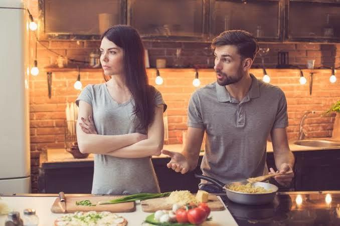Evlenmek isteyen kadın yemek yapmayı bilmek zorunda mıdır?