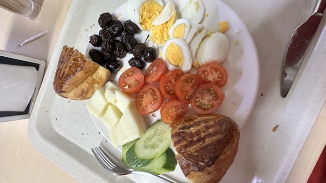 Günaydın KS halkı pazar iş kahvaltısı yapan var mı?