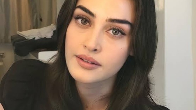 En güzel bulduğunuz kadın oyuncu kim?