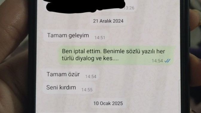 Babamın telefonunda başka kadınla yazışmaları?