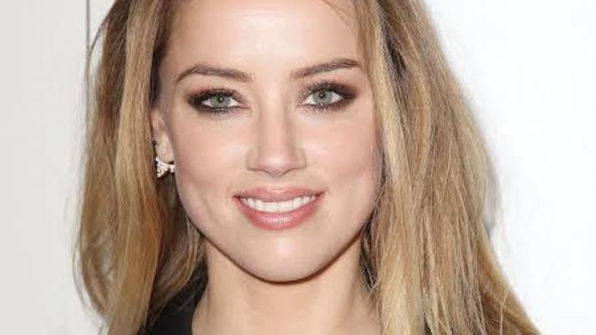 Amber Heard sizce çok mu güzel?
