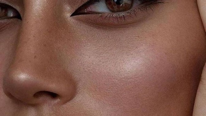 Eyeliner çekmek sabır işi mıdır?