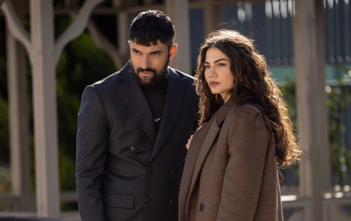 Demet Özdemir ve Engin Akyürek ikilisi çok sevildi! Sence uyumlular mı?
