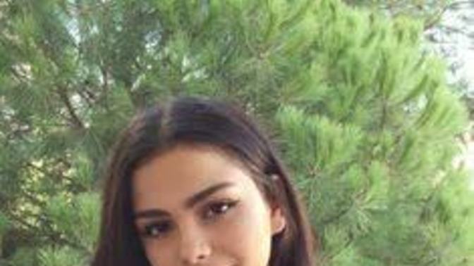 Sevgilim bana çirkin dedi nasılım sizce kısa kolluyum foto yazdan kalma )?