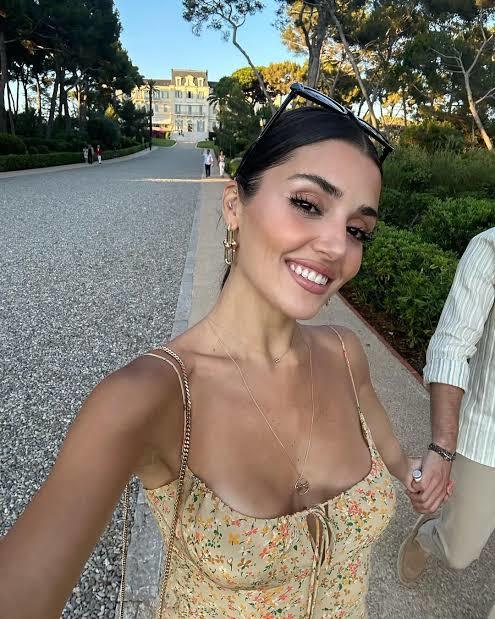 Hande Erçel her erkeğin hayali olucak kadar güzel mi?