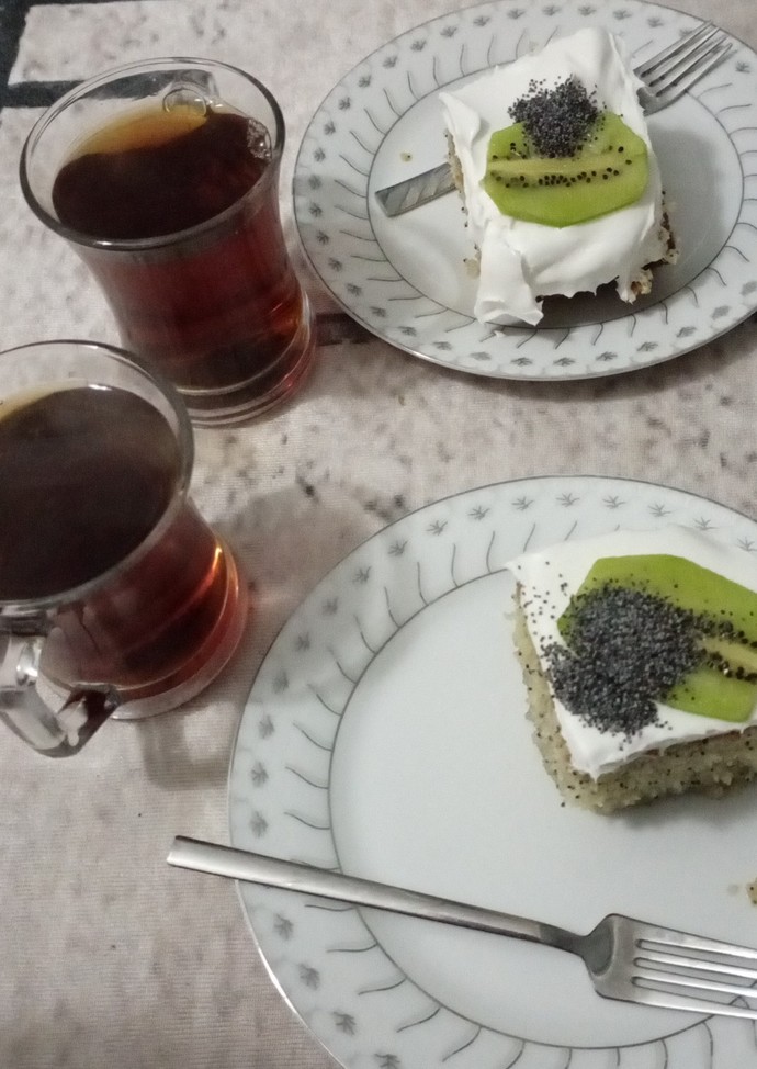 Eee neler yapıyosunuz, tatlı yer misiniz?